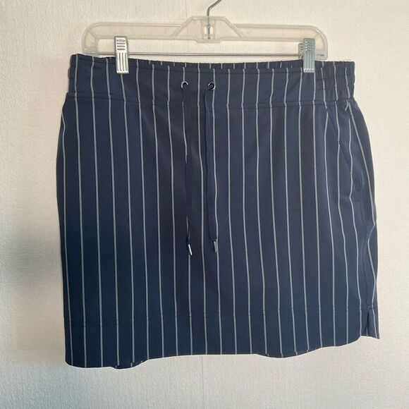 Athleta Womens Stripe Midtown Skort Size 12 Pinstripe Pockets Drawstring Waist - Picture 7 of 11